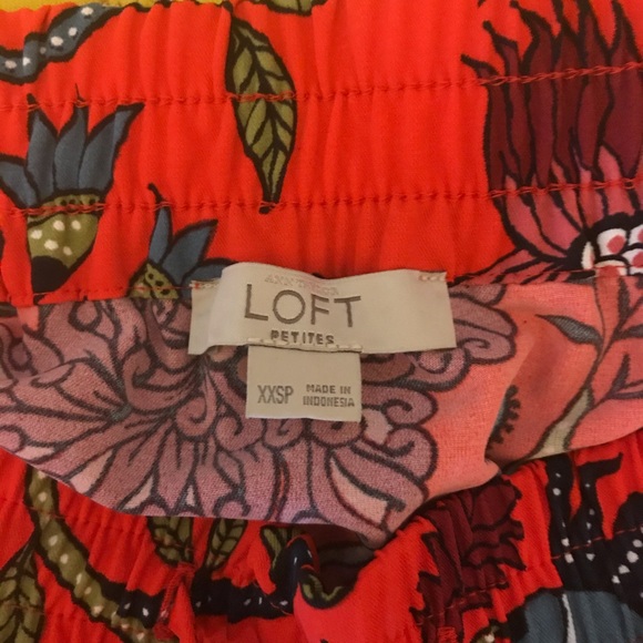 LOFT Floral Skirt NWOT - Picture 2 of 2